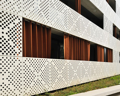 沈陽石材幕墻安裝流程詳解:從基礎(chǔ)準(zhǔn)備到完美收官的每一步 沈陽石材幕墻安裝流程詳解:從基礎(chǔ)準(zhǔn)備到完美收官的每一步